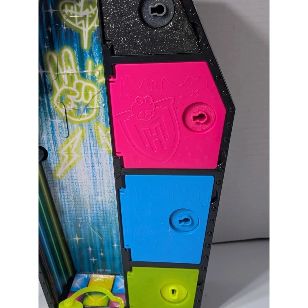 Monster High G3 Neon Freights Frankie stein Locker With Keys Mattel 2023